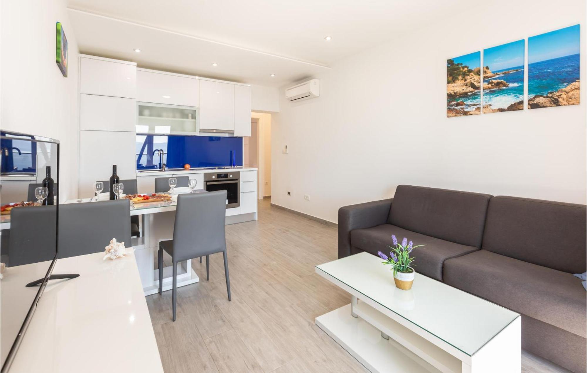 Amazing Apartment In Medici With Kitchen Kutleša Esterno foto