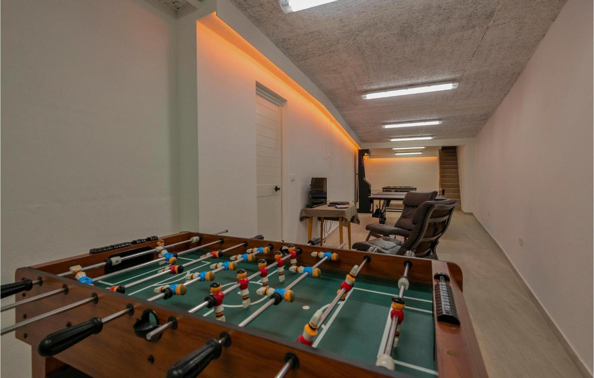 Amazing Apartment In Medici With Kitchen Kutleša Esterno foto